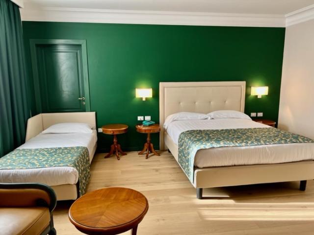 Comfort Triple Room image 3