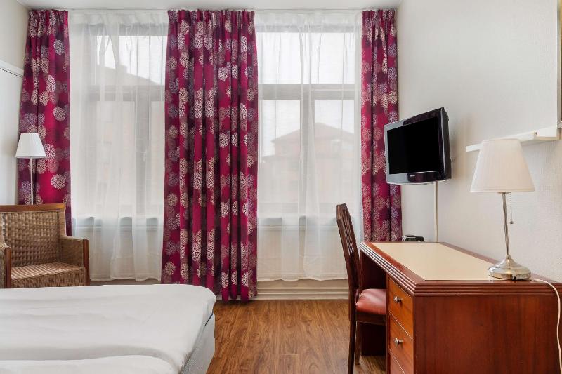 Superior Double Room image 1