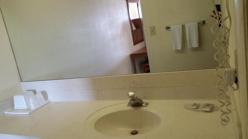 King Room - Smoking  image 4