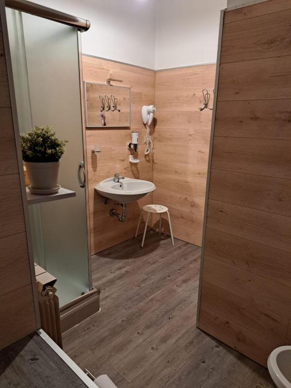 Double or Twin Room with Shared Bathroom image 3