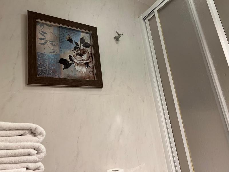 Twin Room image 3