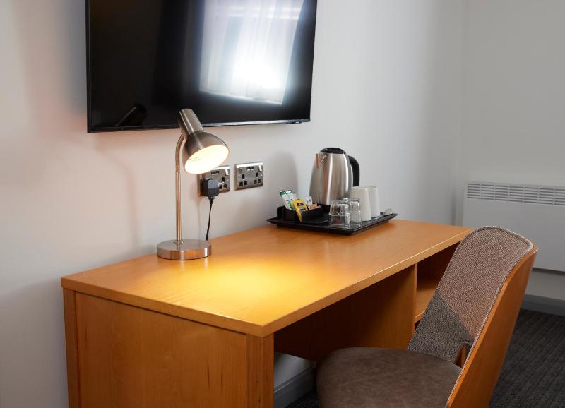 Family Room image 4