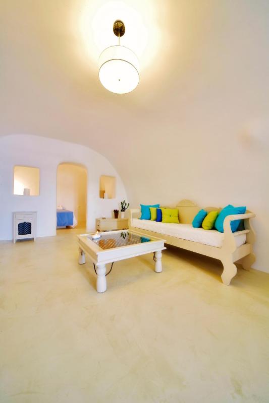 Superior Suite with Caldera View image 1