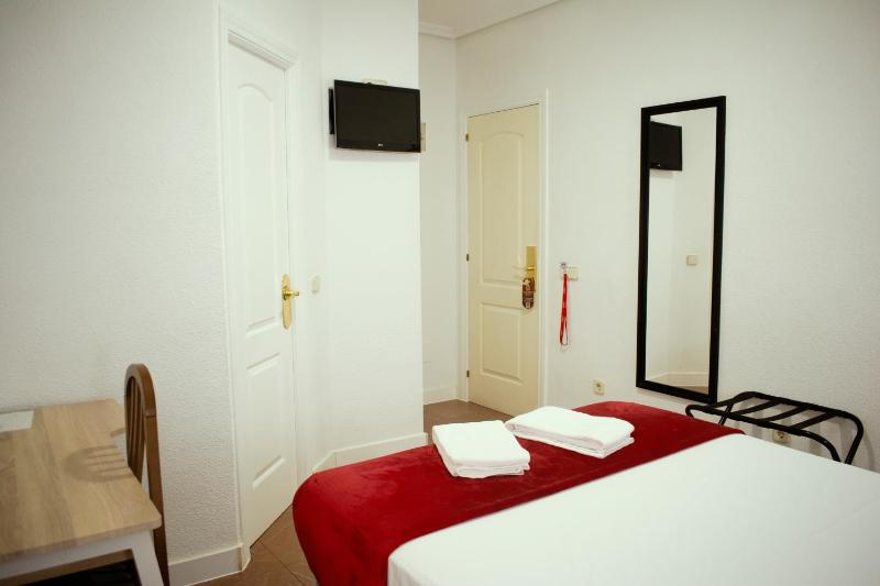 Hostal Ártico - image 13