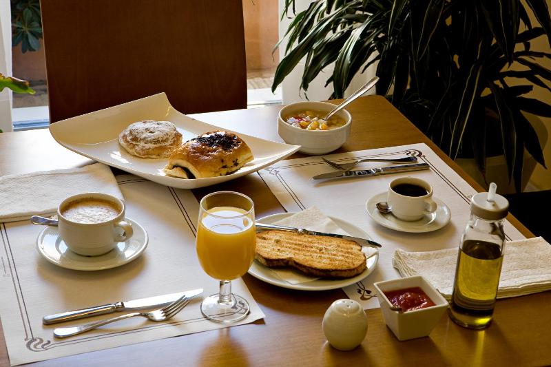 Hotel Barrameda - image 17