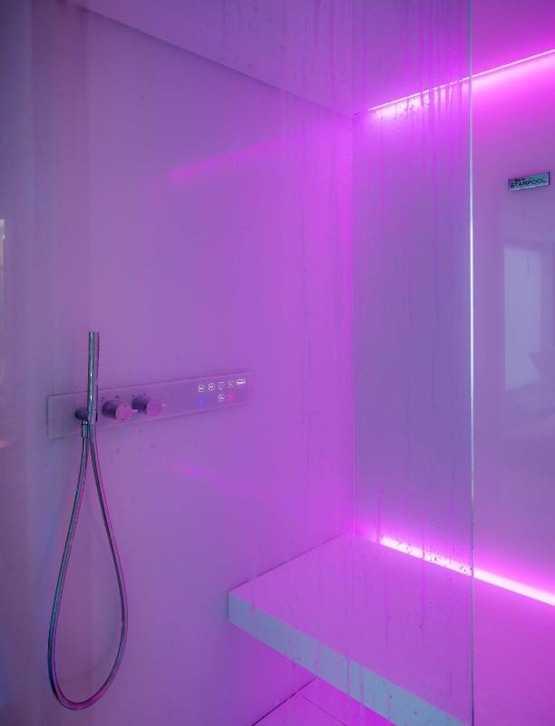 Superior Studio with kitchen & Pool Access image 4