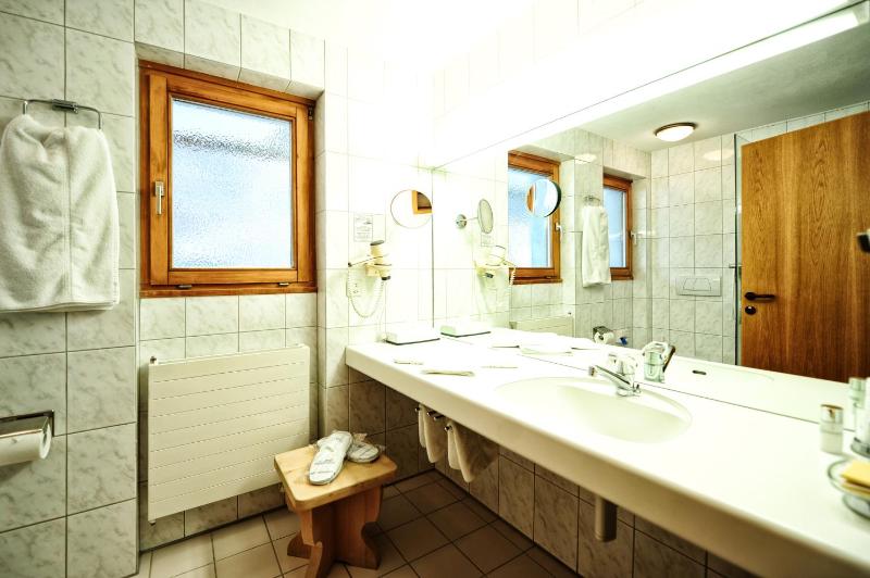 Superior Double Room with South-Facing Balcony image 2