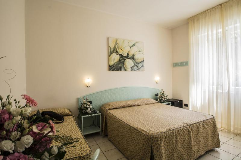 Triple Room image 4