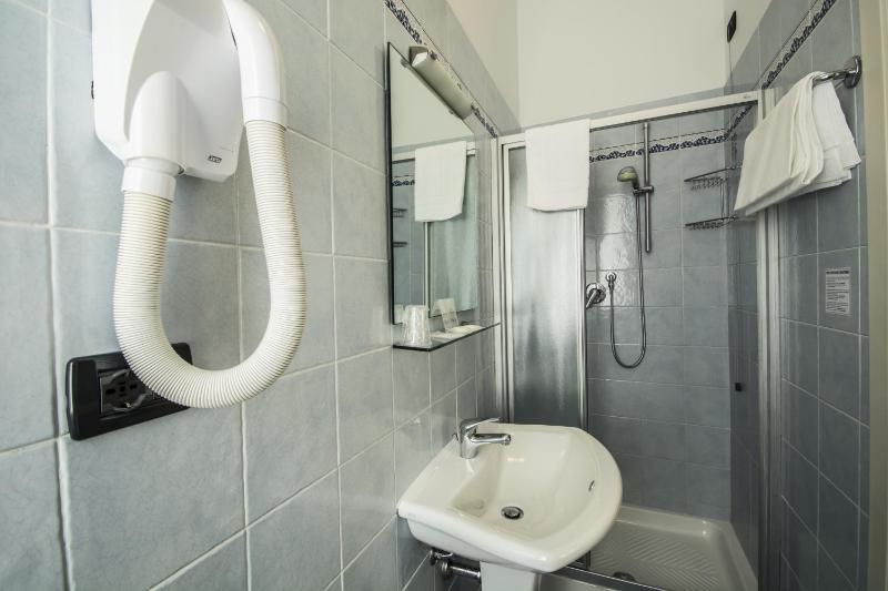 Triple Room image 2