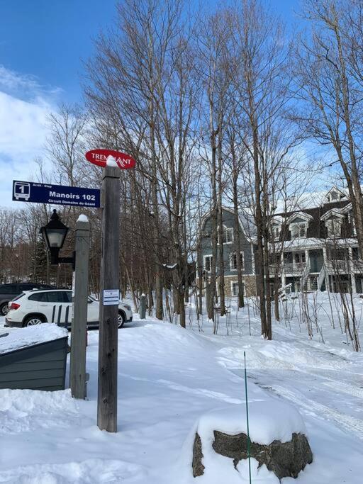 Chalet-Style Condo - 5 minutes to Lifts and village! - image 16