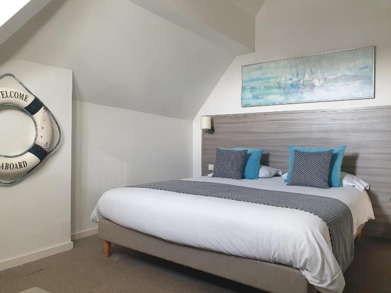 Superior Double Room image 1