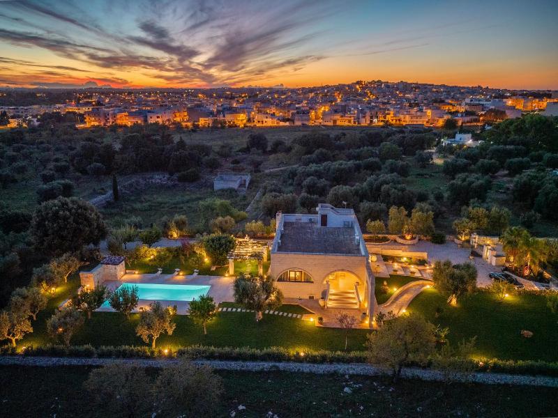 Villa Icaria Images