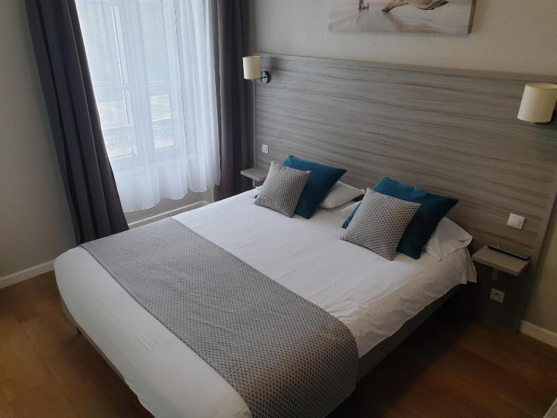 Superior Double Room image 2