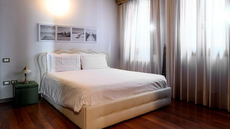 Standard Double Suite image 4