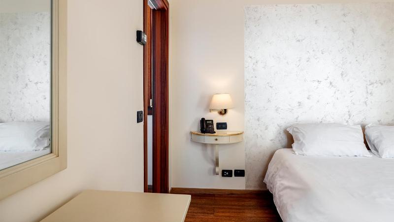 Superior Double Room with Extra Bed (2 Adults + 1 Child) image 2