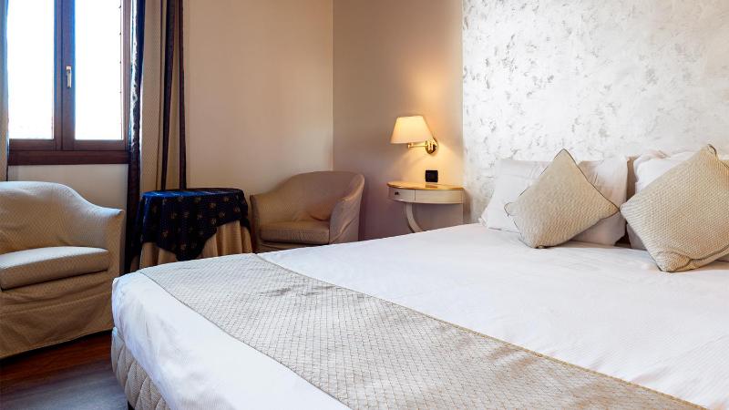 Junior Suite image 4