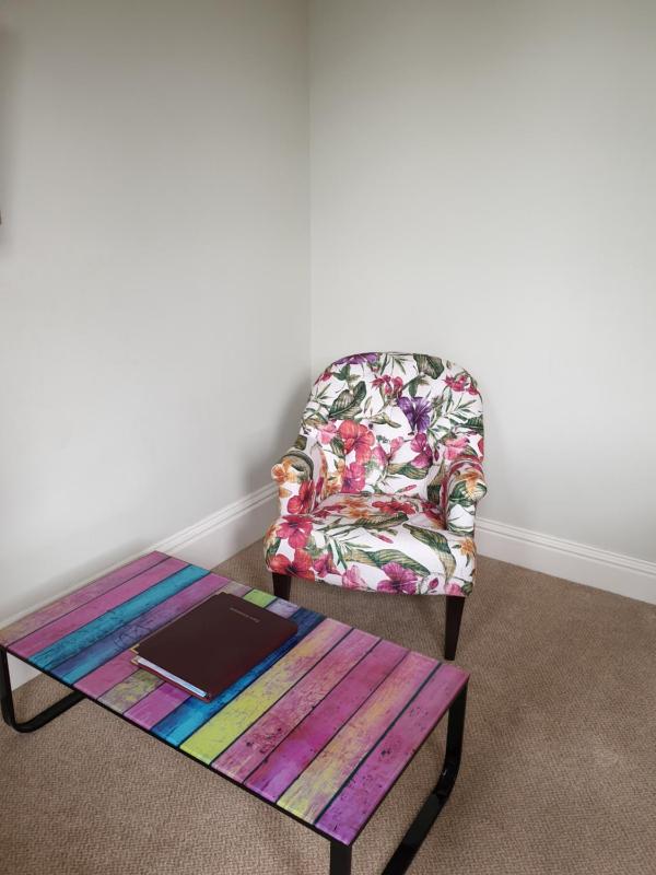 Superior King Room image 3