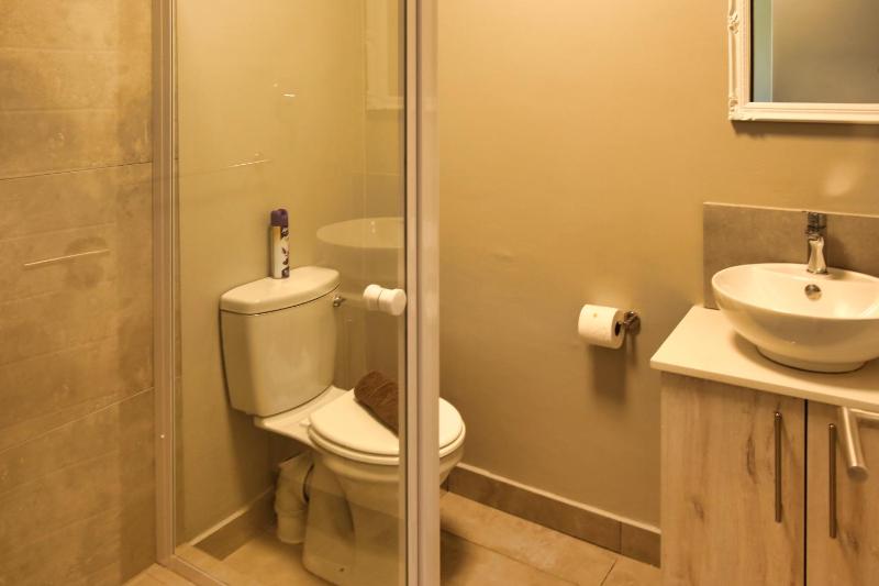 Nivica Lifestyle Living 19 Langebaan 4-sleeper - image 3