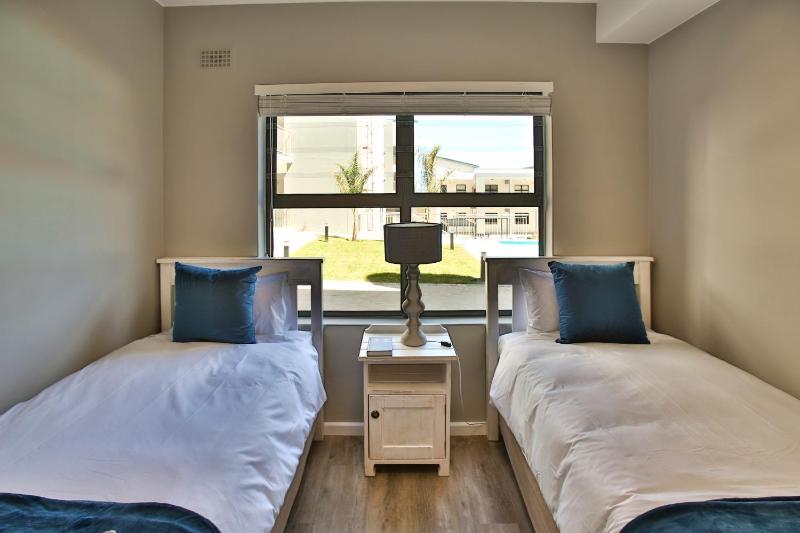 Nivica Lifestyle Living 19 Langebaan 4-sleeper - image 6