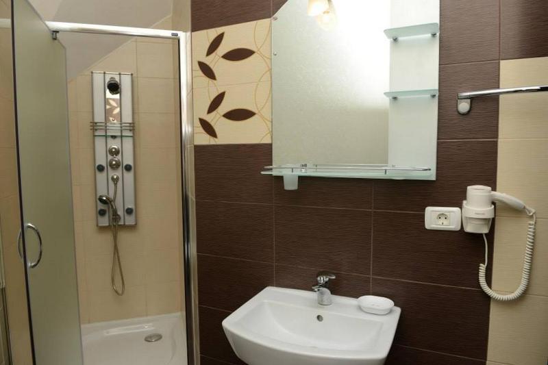 Suite with Balcony image 2
