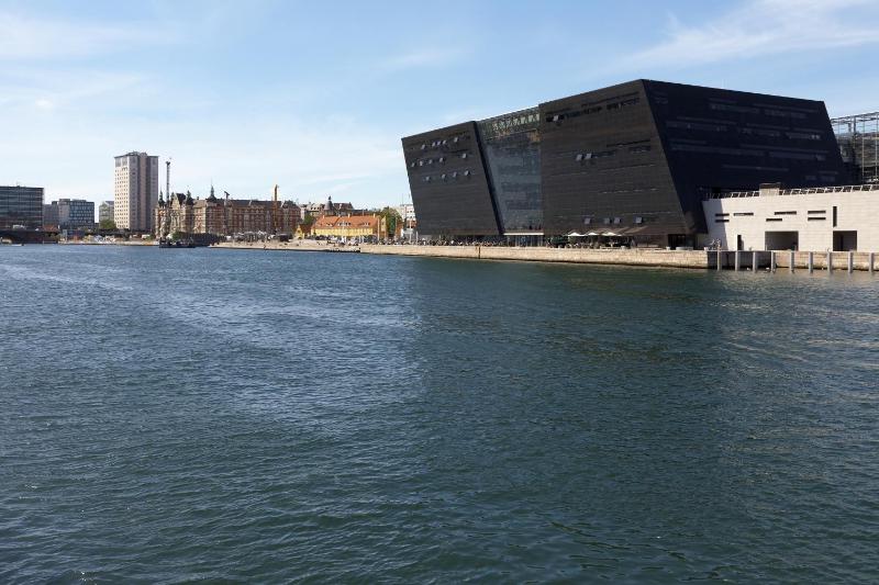 Three-Bedroom Apartment image 4