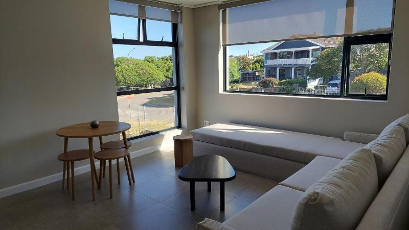 Hilltop Bayview Luxury Apartments - image 5