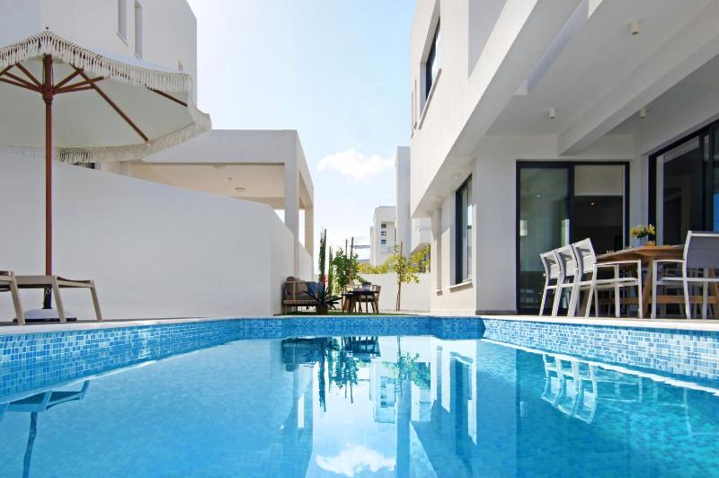 Villa Queen Eleanor - image 2