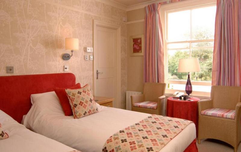 Double or Twin Room image 1