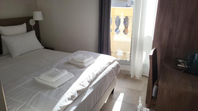 SQUARE HOTEL - image 35