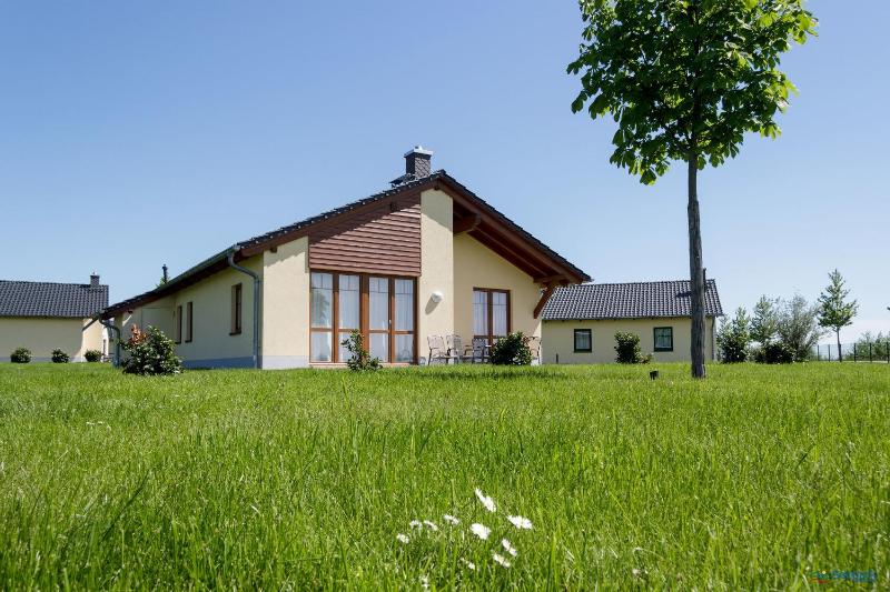 Three-Bedroom Holiday Home with Sauna image 4
