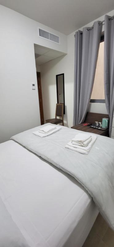 SQUARE HOTEL - image 38
