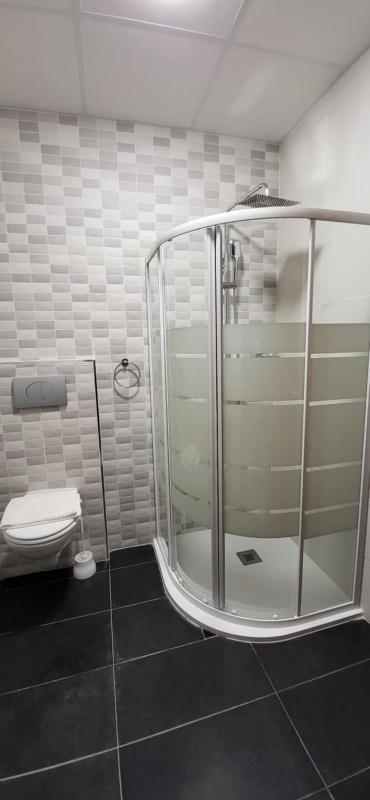 SQUARE HOTEL - image 29