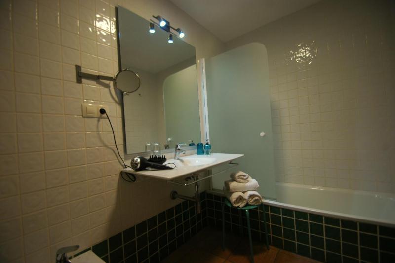 Double or Twin Room with Terrace image 2