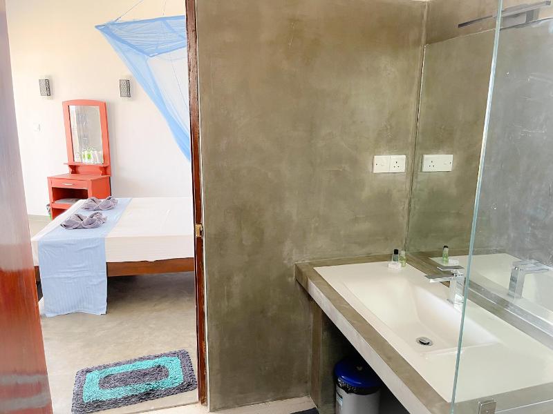 Pearl Island Beach Hotel - image 38