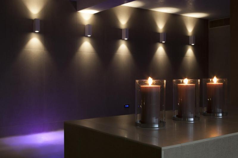 Deluxe Double Room with Sea View and Spa Package image 1