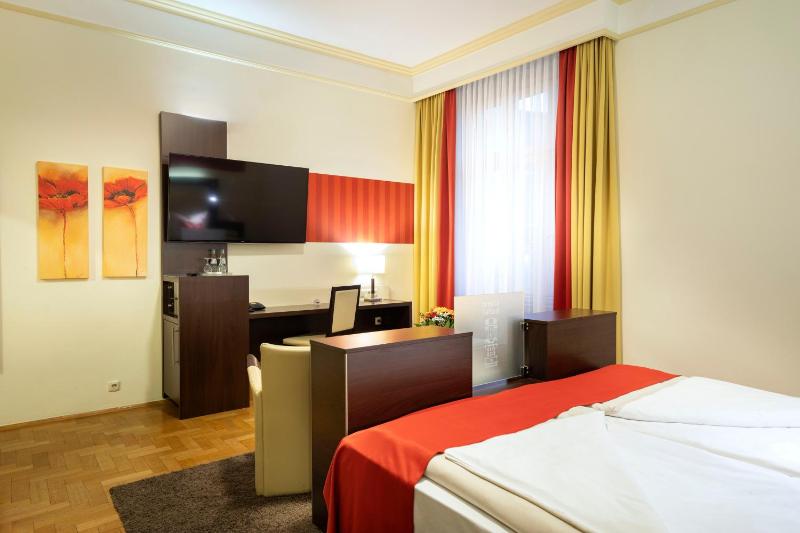 Junior Suite image 3