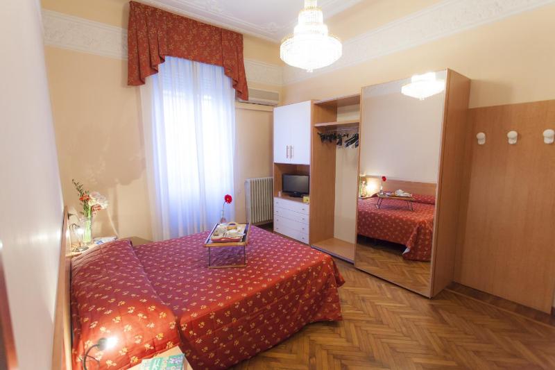 Triple Room image 3