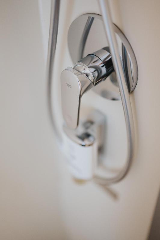 Standard Double Room image 2