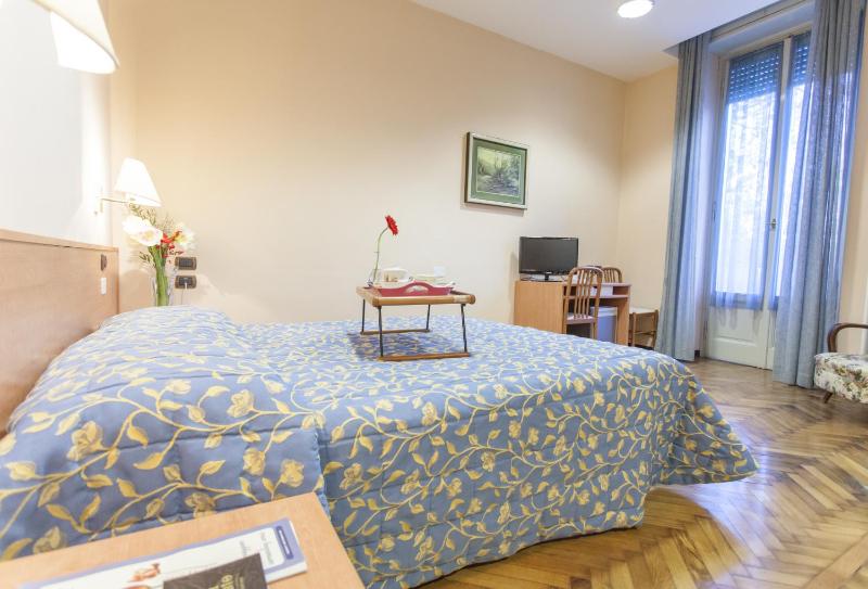 Superior Double Room image 2