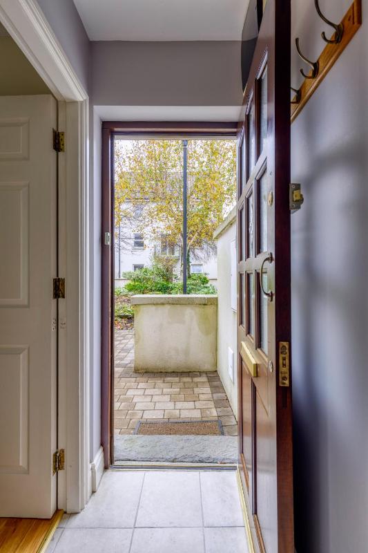 One-Bedroom House image 4