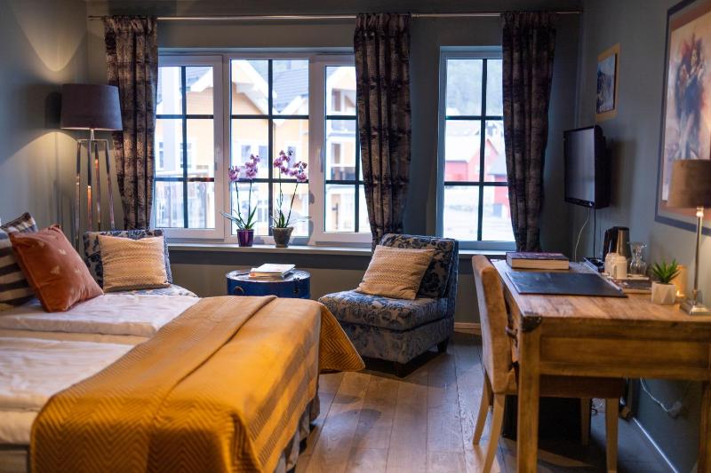 Twin Room image 1