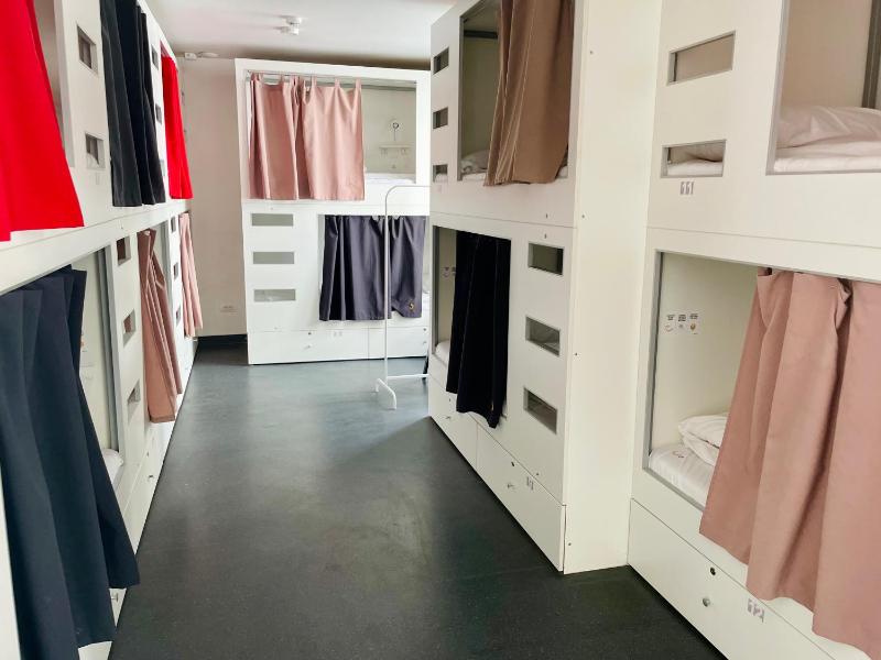 Bunk Bed in Mixed Dormitory Room image 4