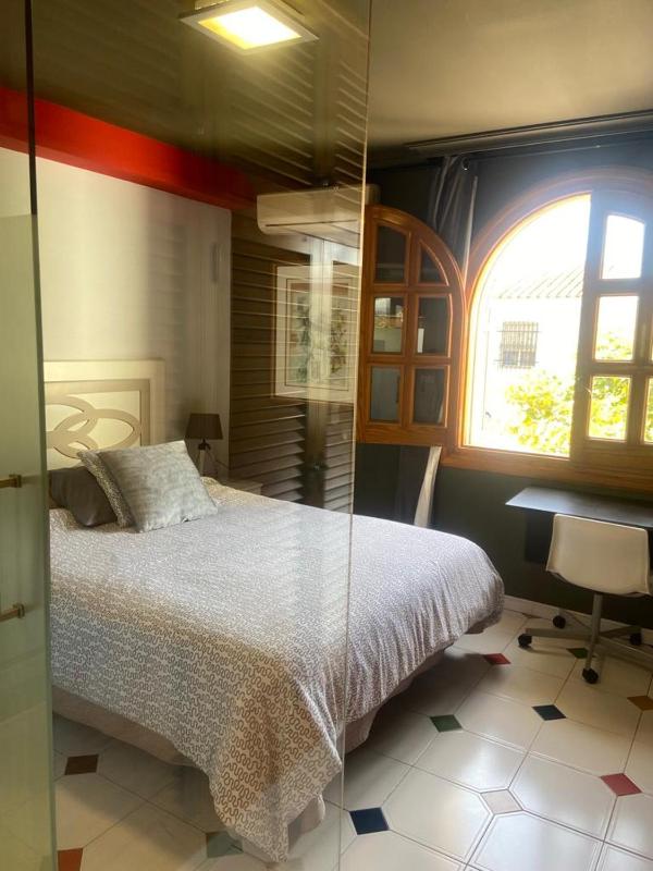 Double Room image 3