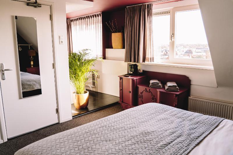 Superior Double Room image 2