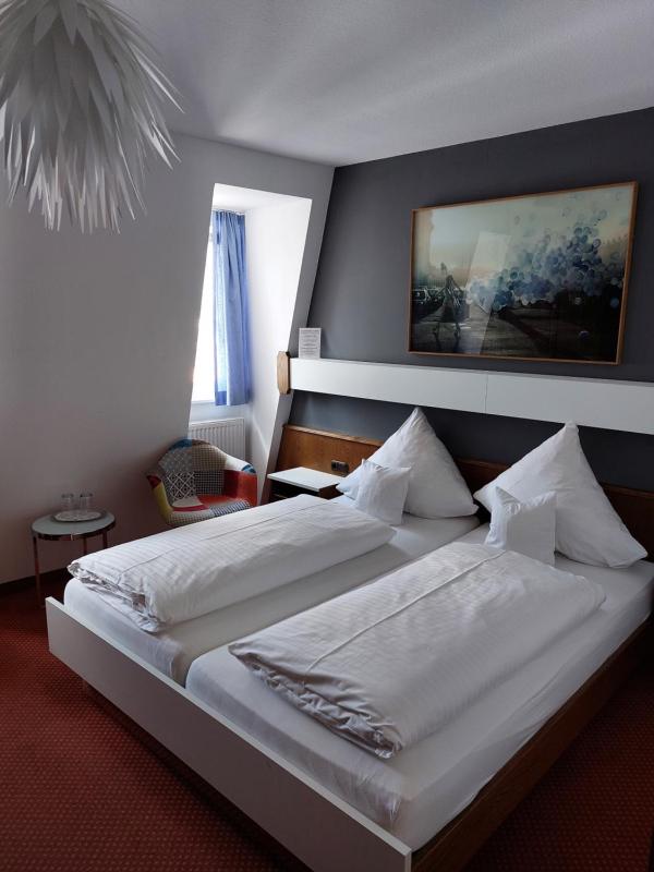 Budget Double Room image 1