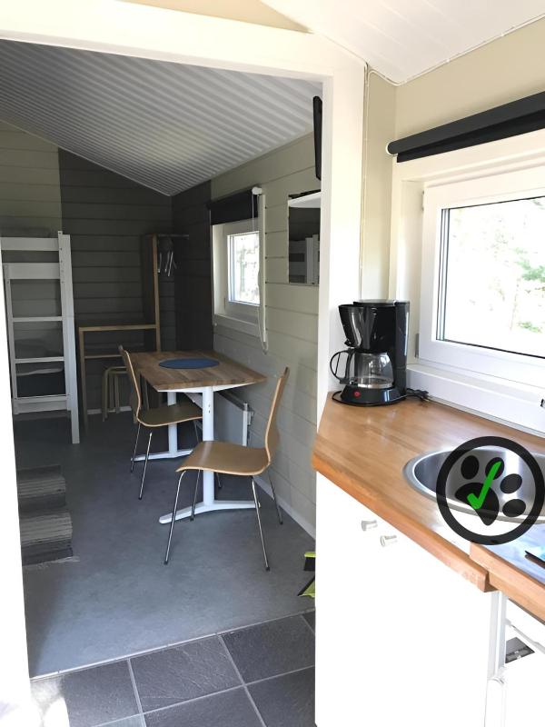 Cottage (4 Adults) - Pet Friendly image 4
