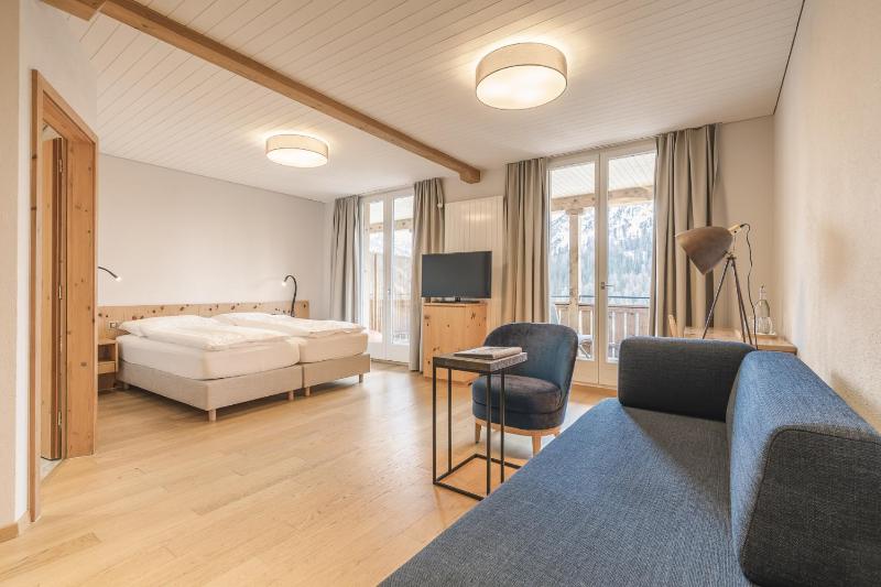 Junior Suite with Balcony and Panorama View  image 1