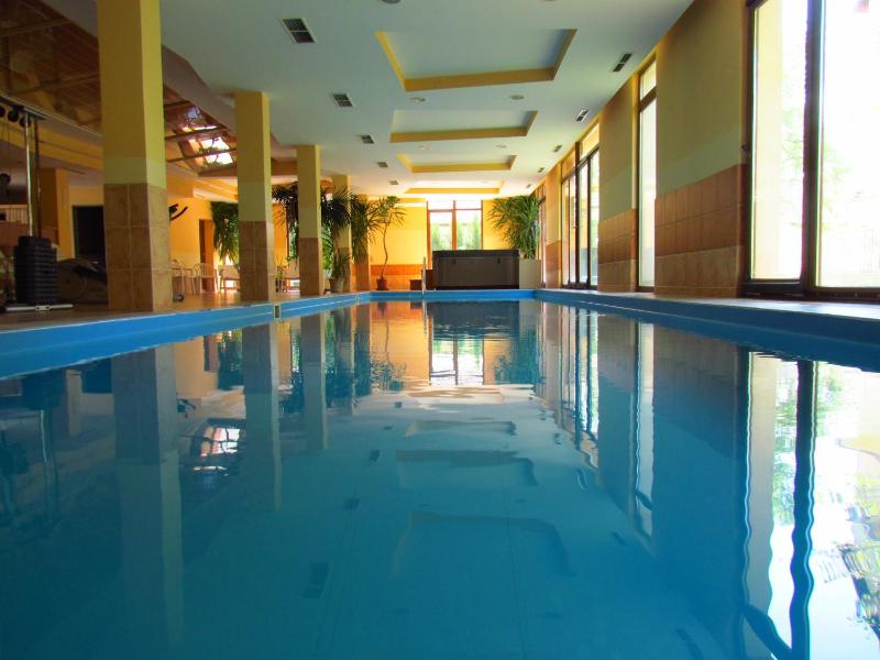 Balaton Wellness Apartman - image 33