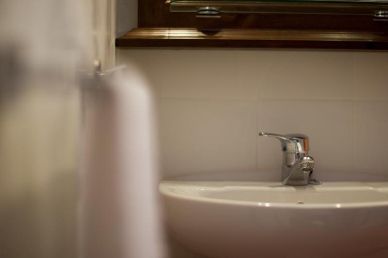 One-Bedroom House image 3