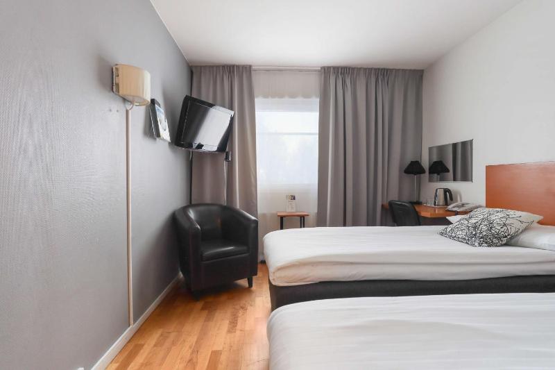 Twin Room - Pet Friendly image 1